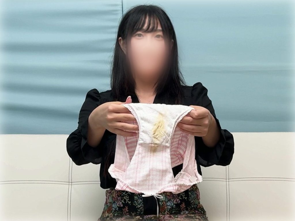奨学金のため...S級美女が激臭下着を売りに来てくれました！ - 画像9