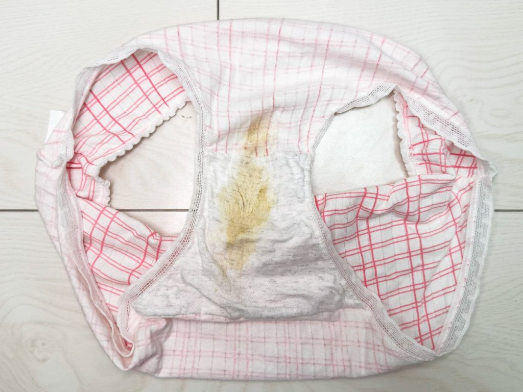 奨学金のため...S級美女が激臭下着を売りに来てくれました！ - 画像10