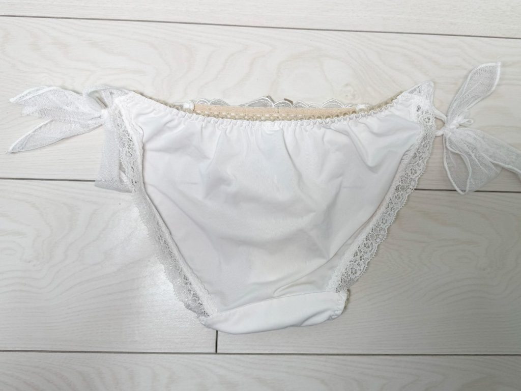 拭かずに来ました...。20歳女子大生のゆいちゃんの下着紹介！ - 画像7