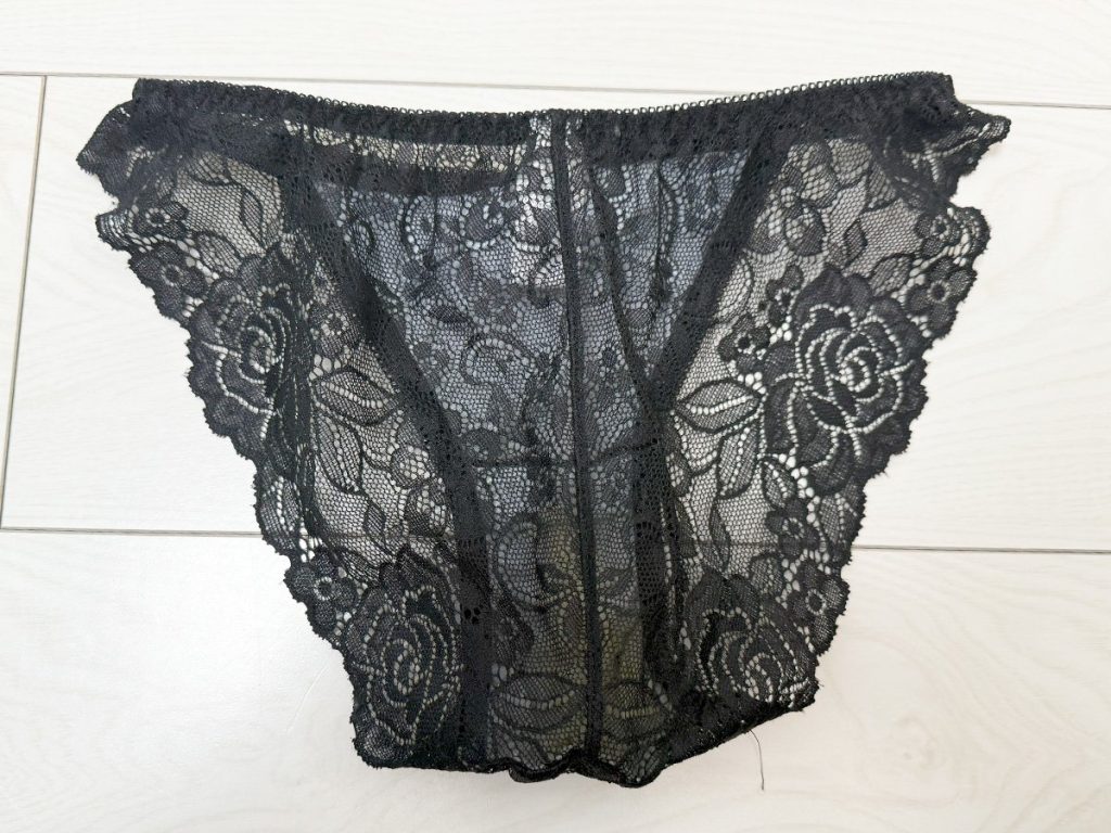 う○ち付いてない？ｗｗｗｗ茶色がびっちり！3日履きの汚下着を紹介【下着紹介】 - 画像3