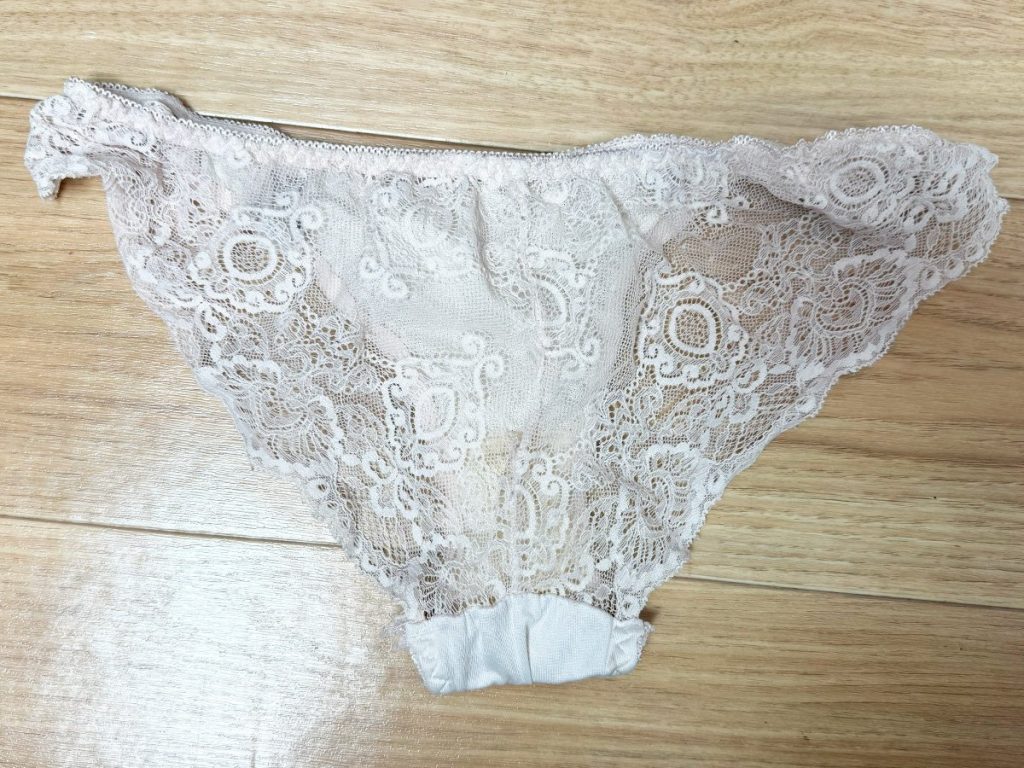 風呂キャン・毎日オナニー界隈コンカフェ嬢の汚下着を紹介【下着紹介】 - 画像3