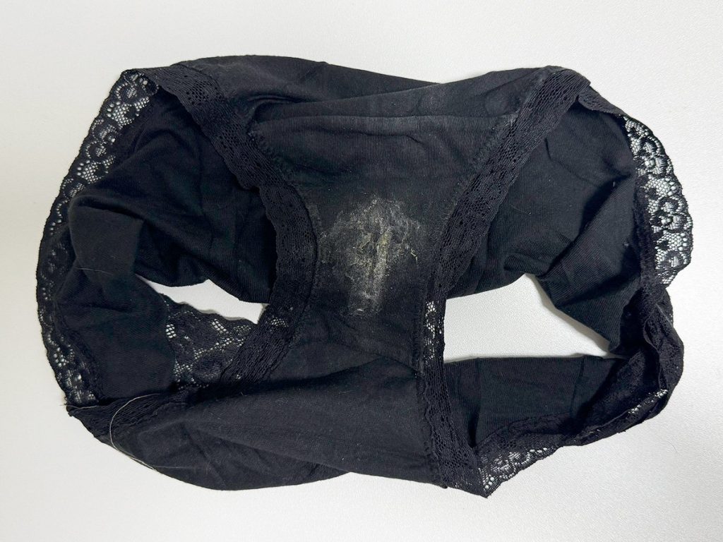 ボロボロになるまで履く派！なぎちゃんの下着紹介！ - 画像4