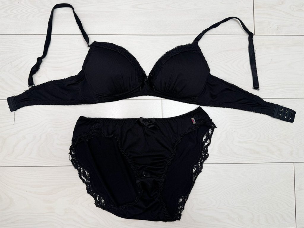 壊れるほどボロボロ!?学生時から着用の超ビンテージ下着が入荷しました！ - 画像6