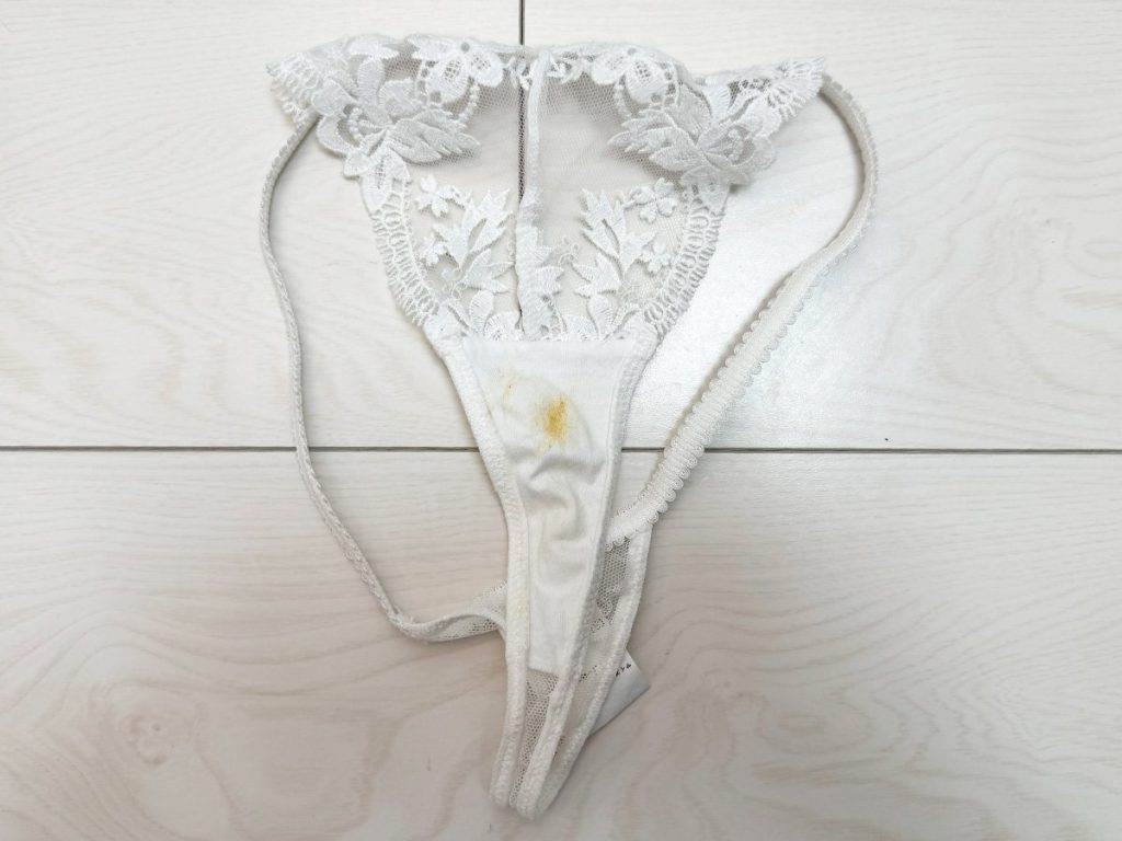 ミニマム歯科衛生士からの買取下着！6年前に購入した激臭パンツを買い取り！ - 画像12