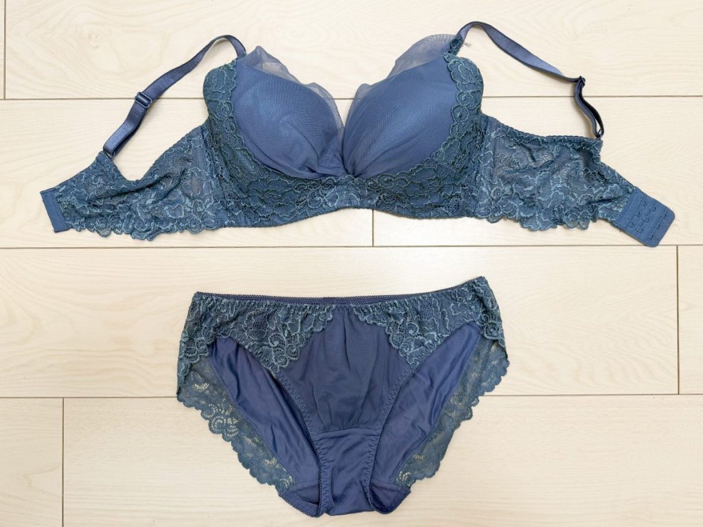 全部6年もの！生脱ぎポッチあり！22歳らんちゃんの下着を買取 - 画像6