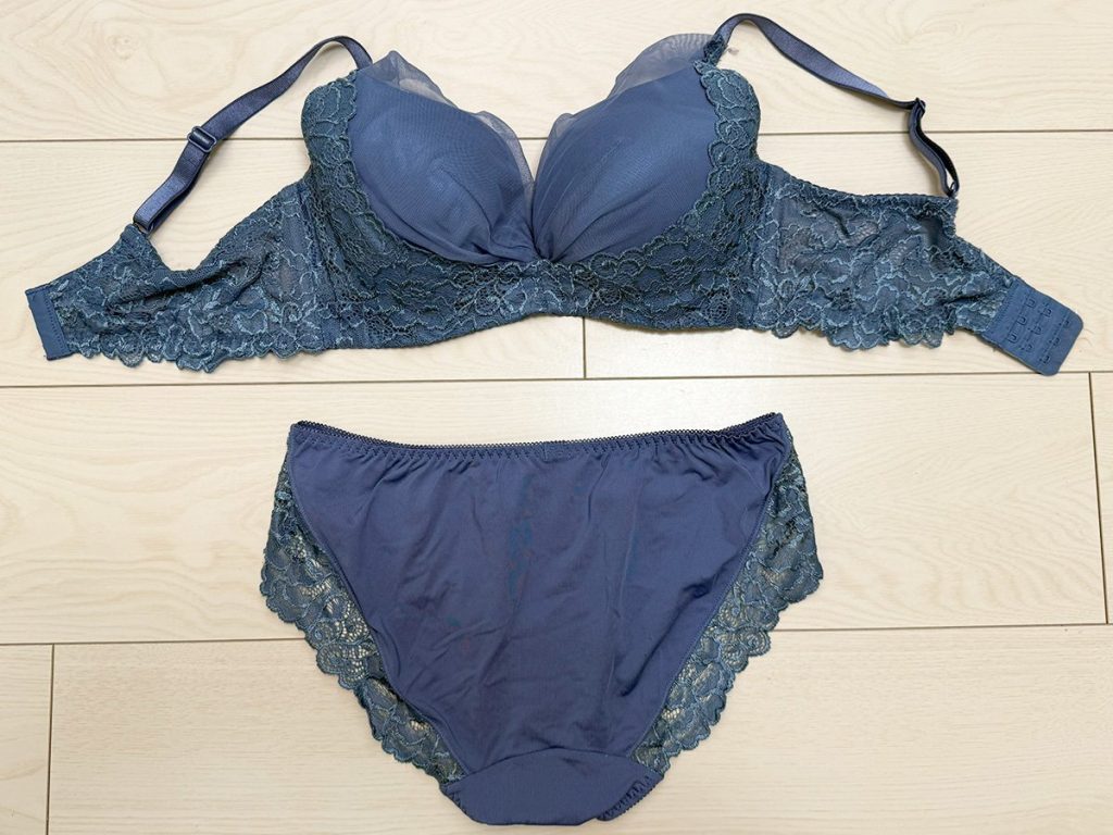 全部6年もの！生脱ぎポッチあり！22歳らんちゃんの下着を買取 - 画像7