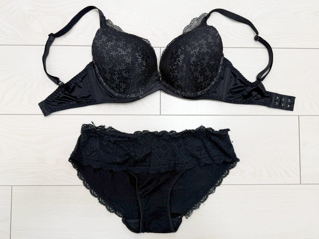 全部6年もの！生脱ぎポッチあり！22歳らんちゃんの下着を買取 - 画像10