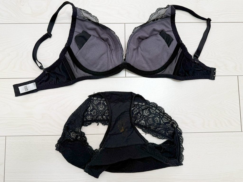 全部6年もの！生脱ぎポッチあり！22歳らんちゃんの下着を買取 - 画像12