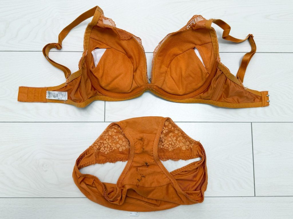 全部6年もの！生脱ぎポッチあり！22歳らんちゃんの下着を買取 - 画像16