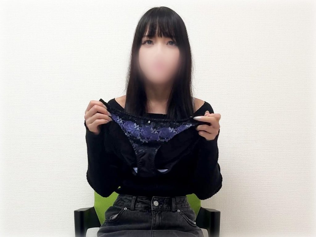 【下着紹介】4年ヴィンテージパンツ！25歳保育士さとみちゃんから買い取った下着を紹介！ - 画像1