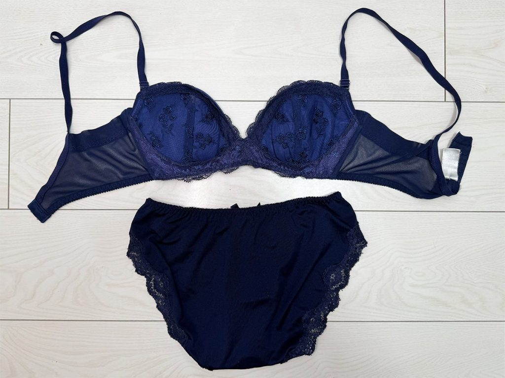 壊れるほどボロボロ!?学生時から着用の超ビンテージ下着が入荷しました！ - 画像15