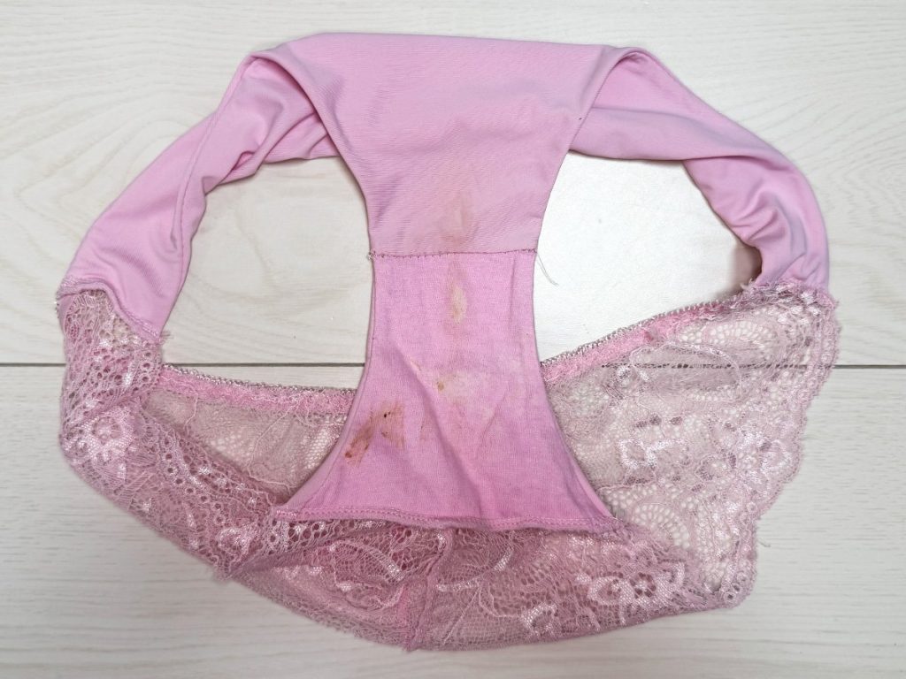 本当に撮って大丈夫！？緊張が取れない天然Ｇカップ美女を丸裸に！ - 画像8