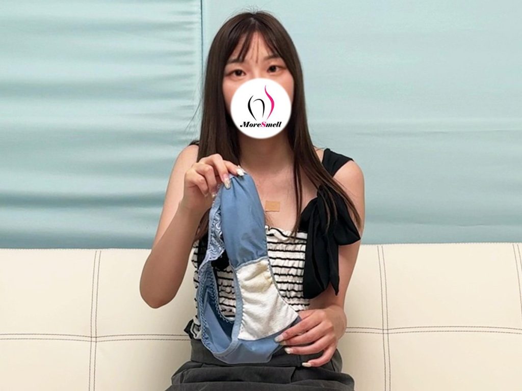 衝撃の処女！本当に大丈夫！？ウブ学生さんの照れ笑い全裸を公開★ - 画像1