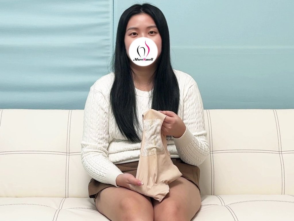 【汚パンツ炸裂！】りんごちゃん20歳から買い取った下着を紹介！ - 画像5