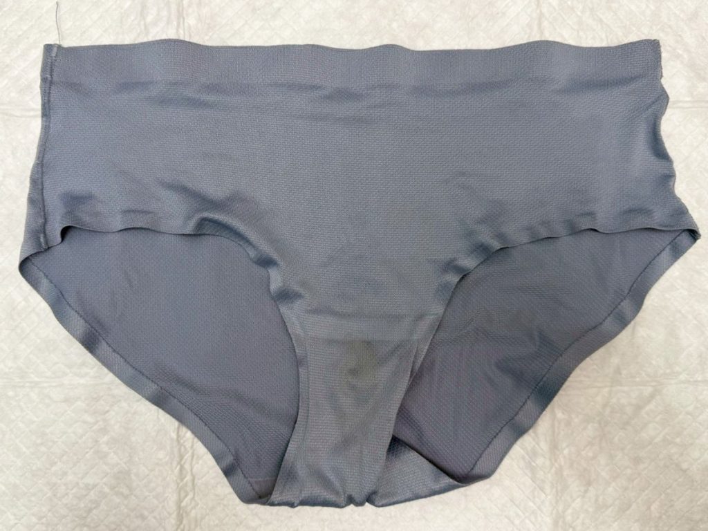 アナルアップで茶色のサプライズ★推しのために来た無防備女子の拭き残しハプニング！ - 画像10