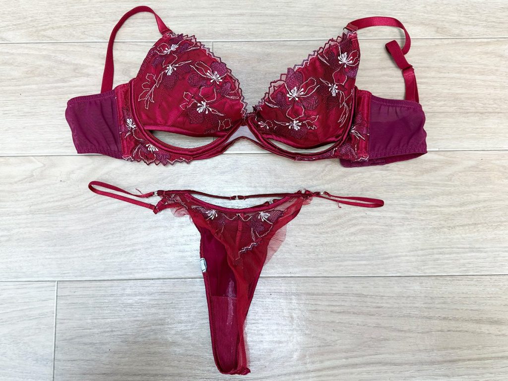 激臭保証！完璧黒髪美女のおしっこひたひた3日履きパンツを買い取り！ - 画像3