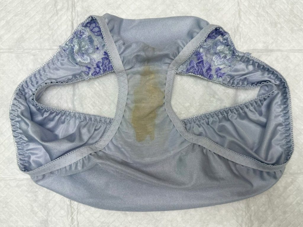 アナルアップで茶色のサプライズ★推しのために来た無防備女子の拭き残しハプニング！ - 画像8