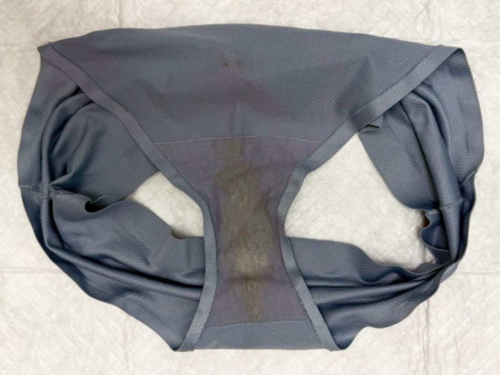 アナルアップで茶色のサプライズ★推しのために来た無防備女子の拭き残しハプニング！ - 画像12