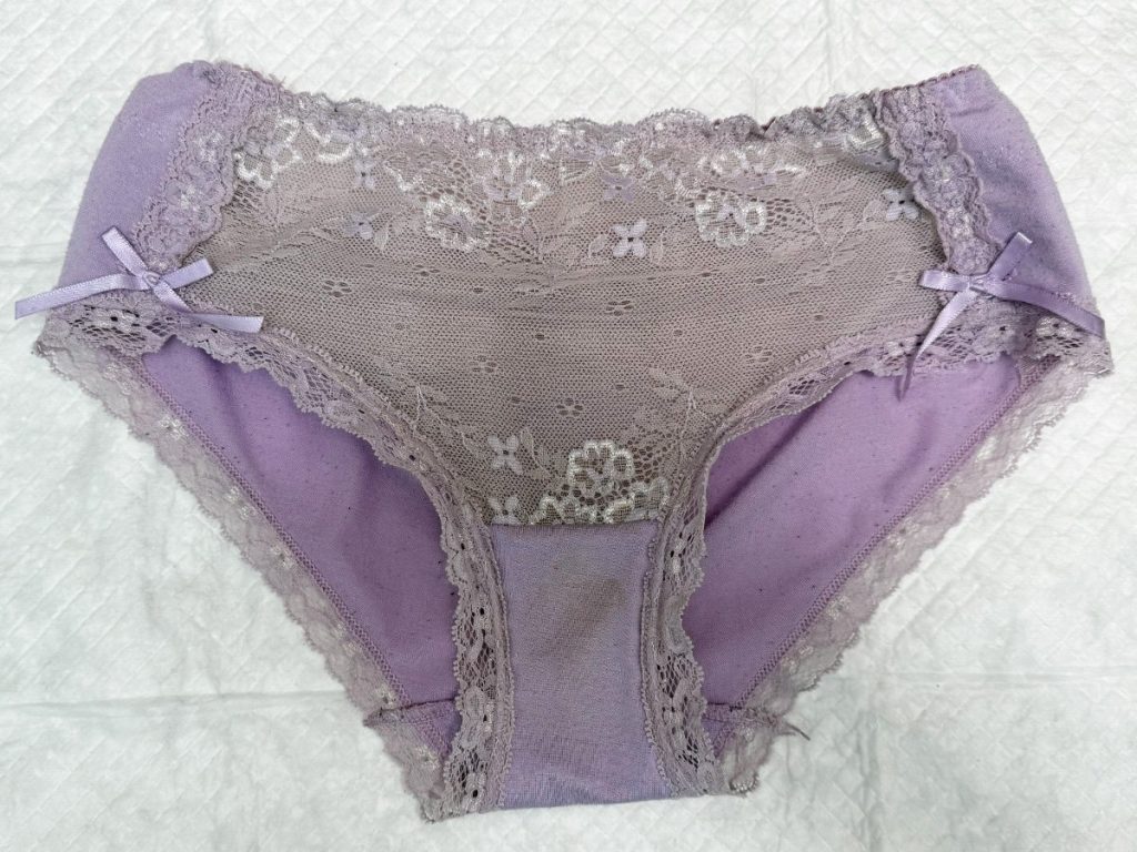 【大剛毛】20年間未処理！？ミニマム美処女の陰毛を公開！ - 画像10