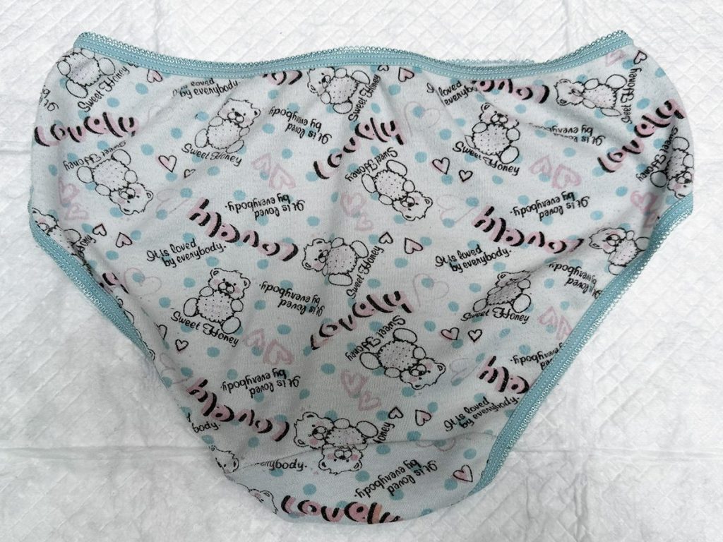【大剛毛】20年間未処理！？ミニマム美処女の陰毛を公開！ - 画像7