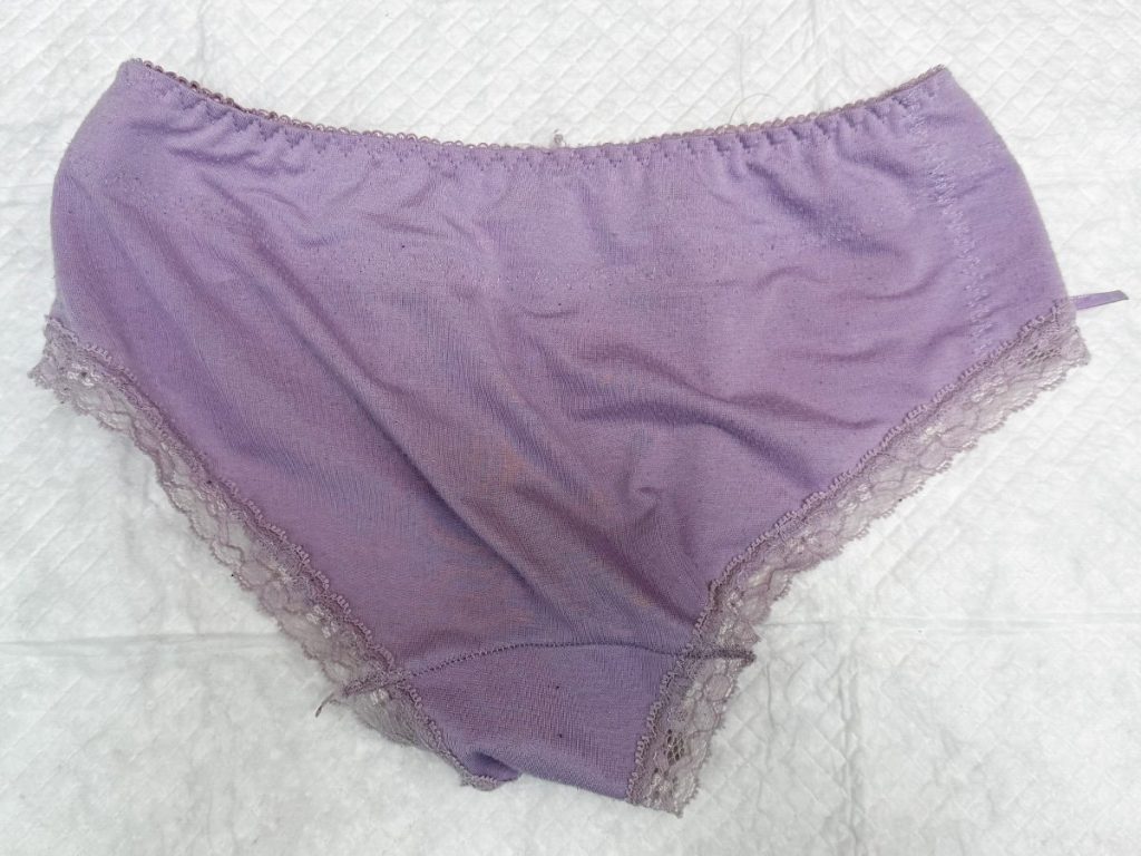 【大剛毛】20年間未処理！？ミニマム美処女の陰毛を公開！ - 画像11