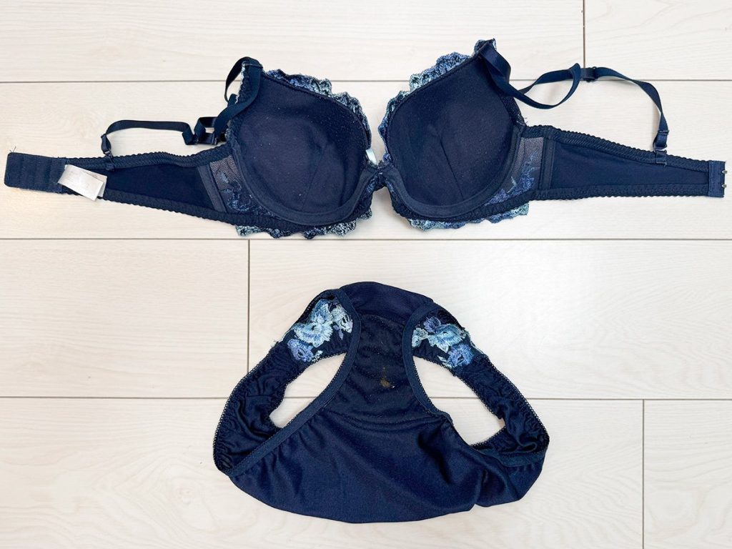 UNK付！４年使い古したボロボロ下着を紹介！ - 画像12